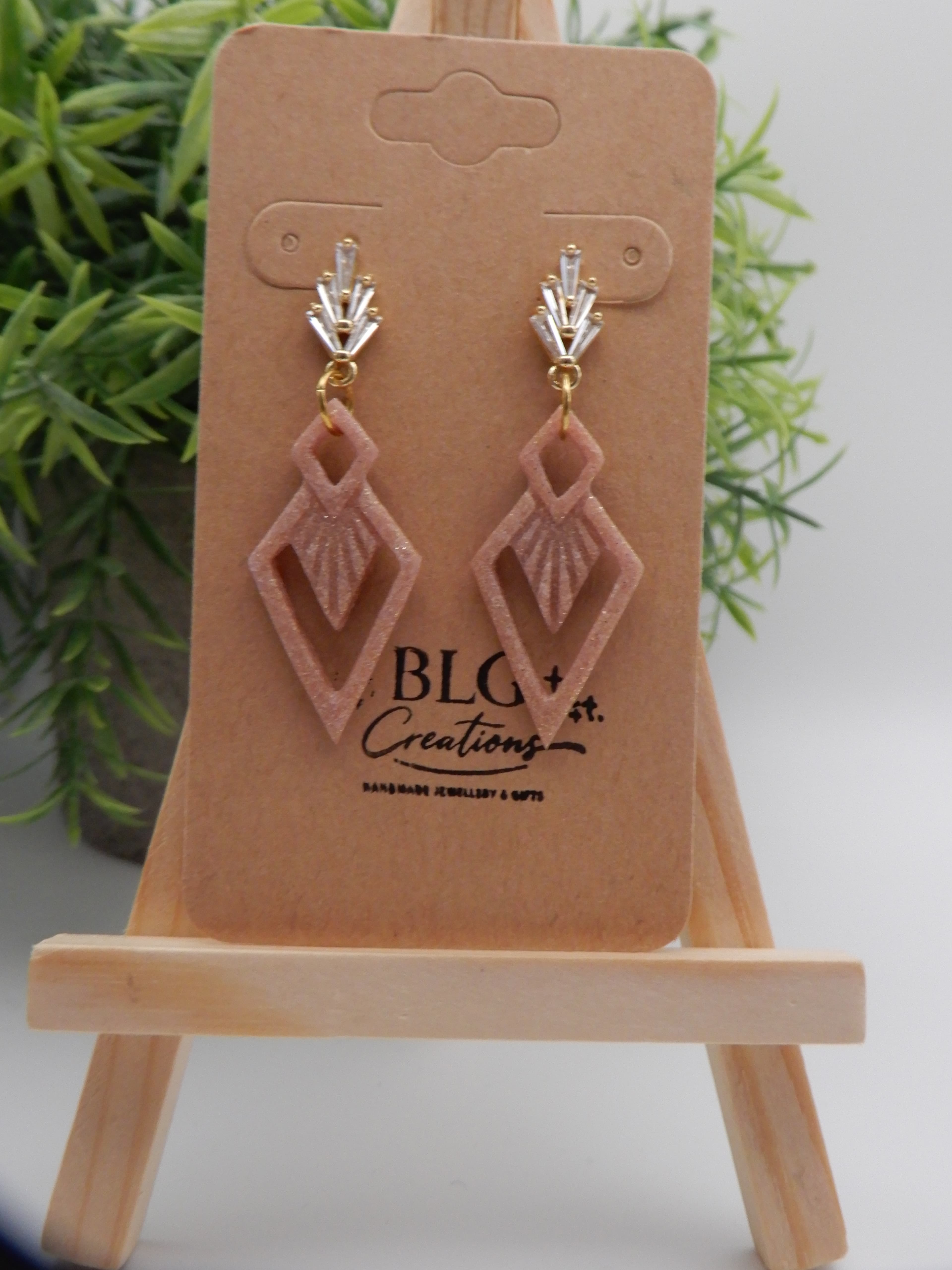 Elegant Pink Glitter Geometric Stud Earrings